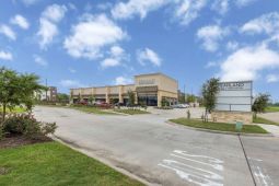 Shops at Boulder Creek