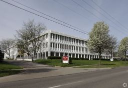 Fairlawn Office Park 3090-3094 W. Market