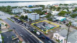 Downtown Stuart Auto Dealer Location