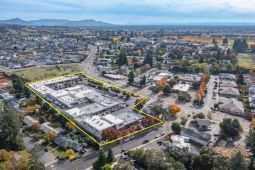 Larkfield Shopping Center