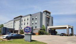 Hampton Inn & Suites Stroud