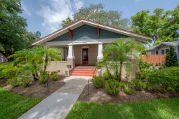 BEAUTIFUL SEMINOLE HEIGHTS BUNGALOW OFFICE