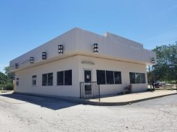 Restaurant with Drive Thru