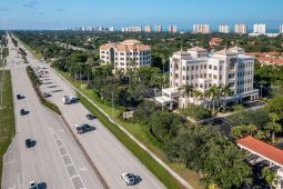 American Momentum Bank Building