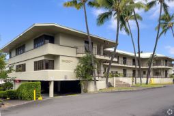 Kailua Trade Center