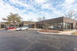 Northfield walk-up Office for lease