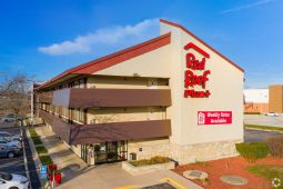 Red Roof PLUS+ Chicago - Northbrook/