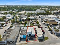 FLEX WAREHOUSE/ COMMISSARY KITCHEN