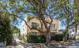 Charming Hollywood/Highland Fourplex!