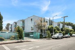 A 38-Unit Value-Add Opportunity in Mid-City