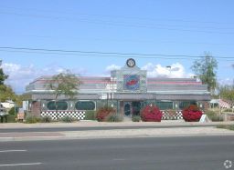 5 & Diner Restaurant