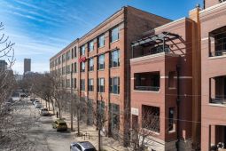 West Loop Office On Mary Bartleme Park