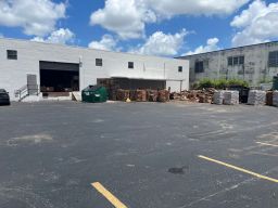 6K SF Storage Warehouse for Sublease