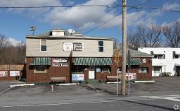 5+ ACRES- SUNSET TAVERN & RENTAL UNITS