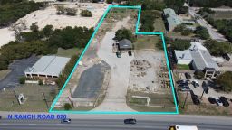 COMMERCIAL LOT WITH EXCELLENT VISIBILITY