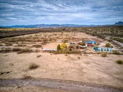 2046 N Highway 77 WY Winkelman AZ 85192