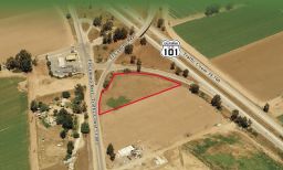 1.73 Acres on Hwy 101-Zoned HWY Commercial