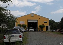 +/- 5,200 sf Industrial Warehouse