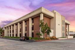 Fountain Valley Medical Center - West