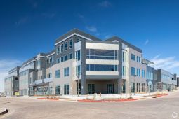 The Shops at Victory Ridge