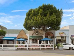 Rare 2nd-Gen Restaurant | Larchmont Village