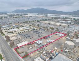 MARQUIS Inland Empire Truck &Trailer Facility