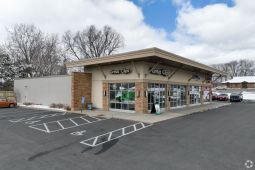 1789 Lexington Retail Center