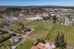 Lincoln Townhomes