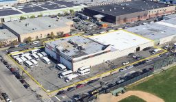 38,105 sf Warehouse & Office With Parking