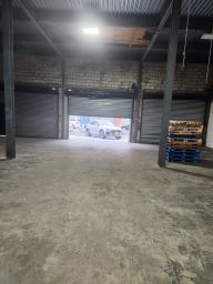 4,000 SF Warehouse / Distribution Space