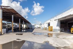 Miami User/Investor Warehouse