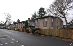 Lynn Lee Manor Apartments