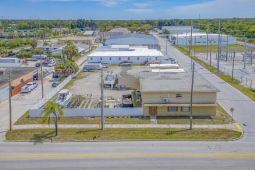 Office/Warehouse complex in Clearwater