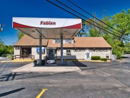 Mixed Use Commerical Gas Station/ Convenience