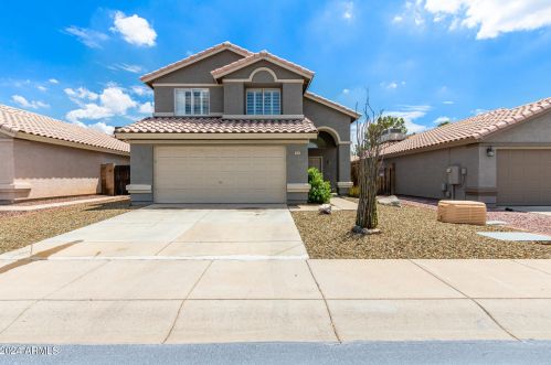 4943 Oraibi Dr, Glendale, AZ