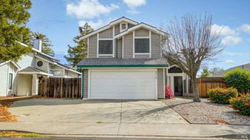 851 Sage Dr, Vacaville, CA