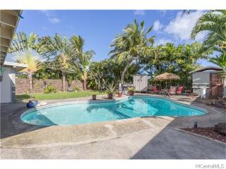 1040 Kahili St, Kailua, HI