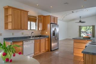 3577 Flower St, Tucson, AZ