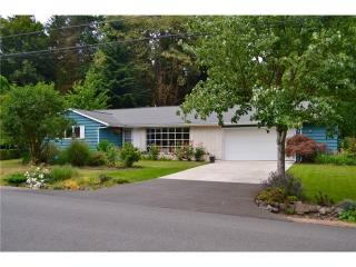 16446 35th St, Bellevue, WA