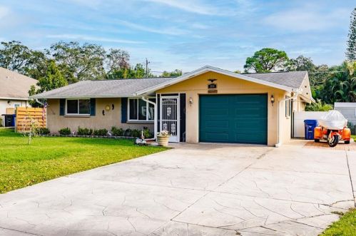 168 Baffin Dr, Venice, FL