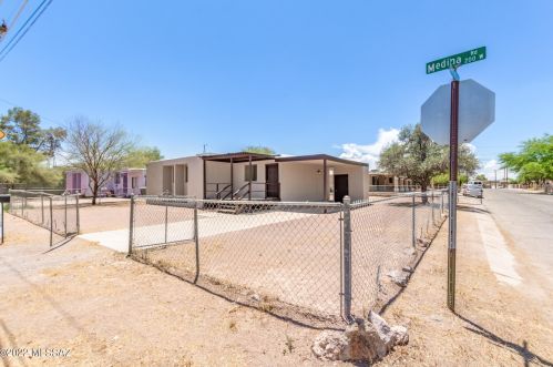 235 Medina Rd, Tucson, AZ