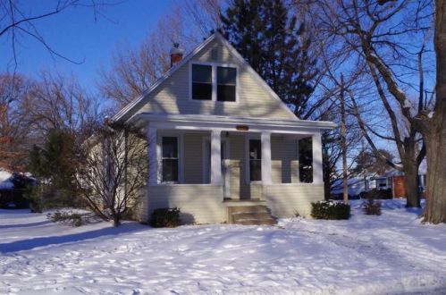 402 Hedge Ave, Burlington, IA