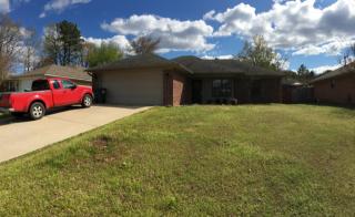 1635 Southern Hills Dr, Conway, AR 72034