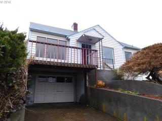 332 Pleasant Ave, Tongue Point, OR 97103