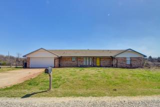 7351 Peters Dr, Noble OK 73068 exterior