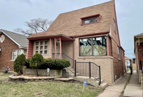 8407 Dorchester Ave, Chicago, IL