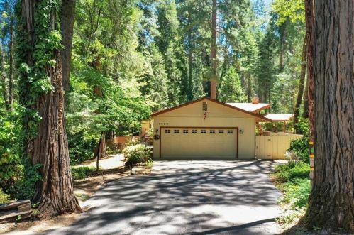 13903 Meadow View Dr, Grass Valley, CA