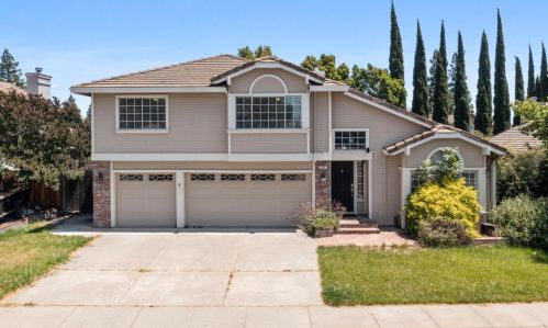 875 Christine Dr, Vacaville, CA