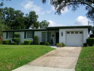 8613 Saint Patrick Ln, Jacksonville, FL