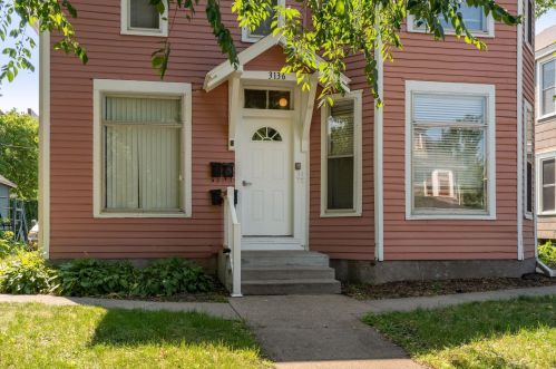 3136 Hennepin Ave, Minneapolis, MN